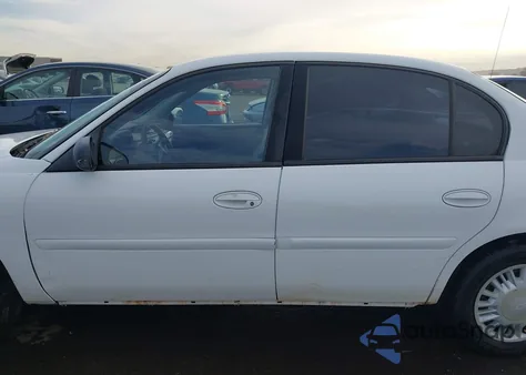 2001 Chevrolet Malibu z USA, uszkodzony, nr VIN 1G1ND52JX1M669506